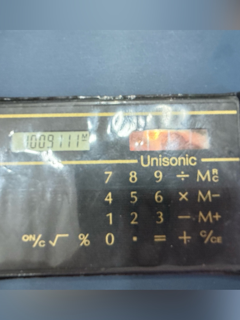 Vintage Unisonic Flat Pocket Solar Calculator w/ Case Card Size EUC